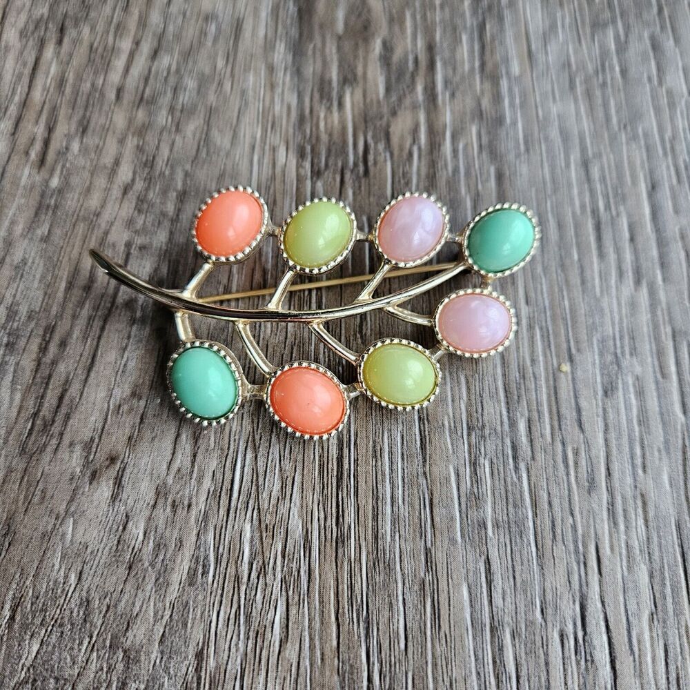 Sarah Coventry Candy Lane Pastel Cabochon Leaf Brooch Pin Classic 70s
